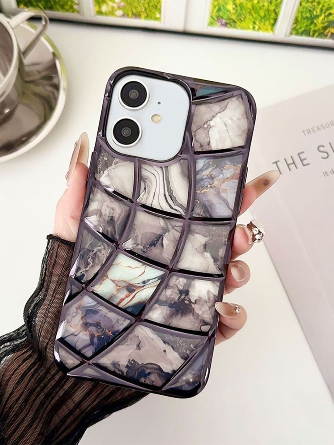 

Luxury Kase LK145 Electroplated iPhone 11 Back Case, Black