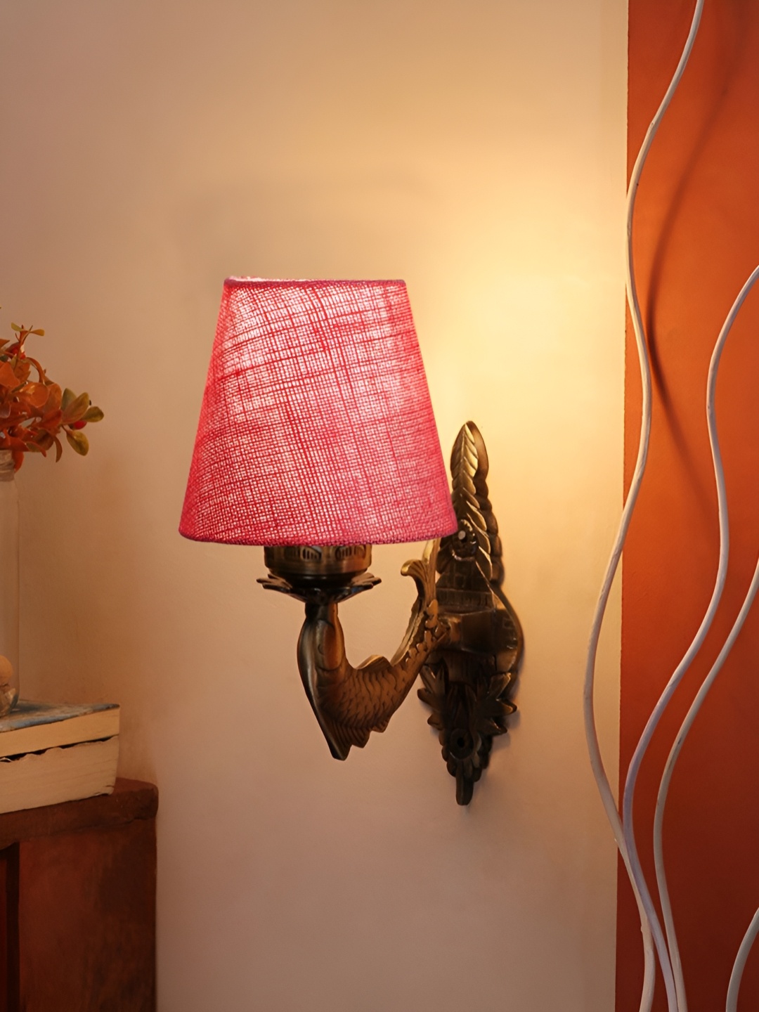 

Aura Pink & Gold Toned Metal Traditional Frustum Shaped Wall Lamp