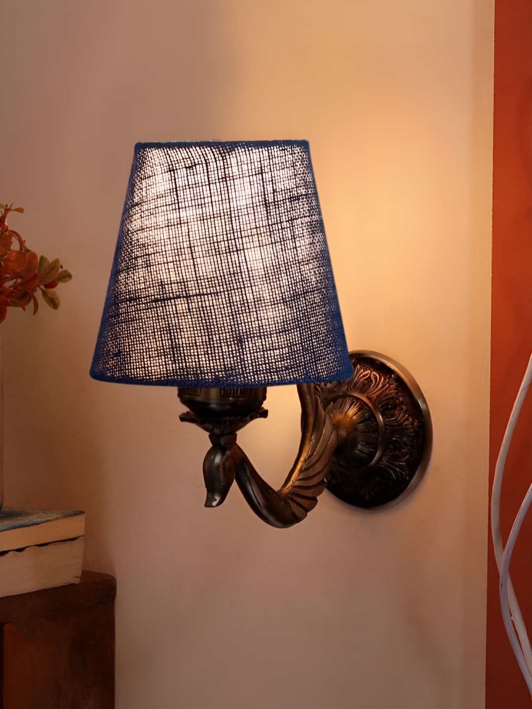 

Aura Blue Metal Traditional Cylinder Shaped Wall Lamp