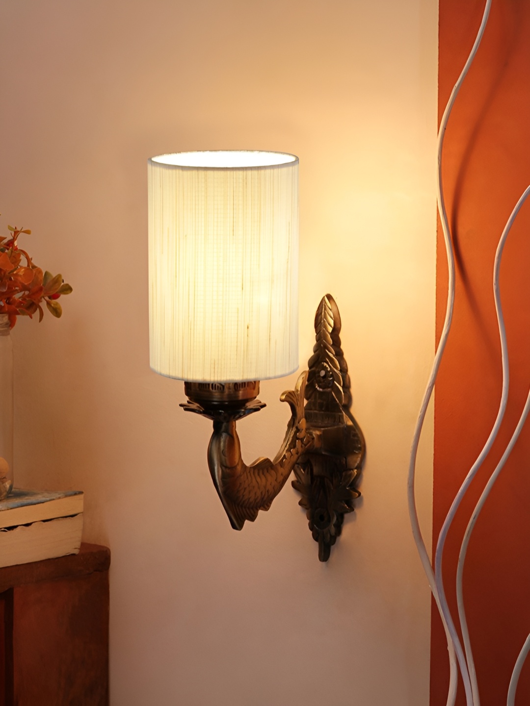 

Aura Off White & Gold-Toned Cylinder Shaped Antique Metal Wall Lamp