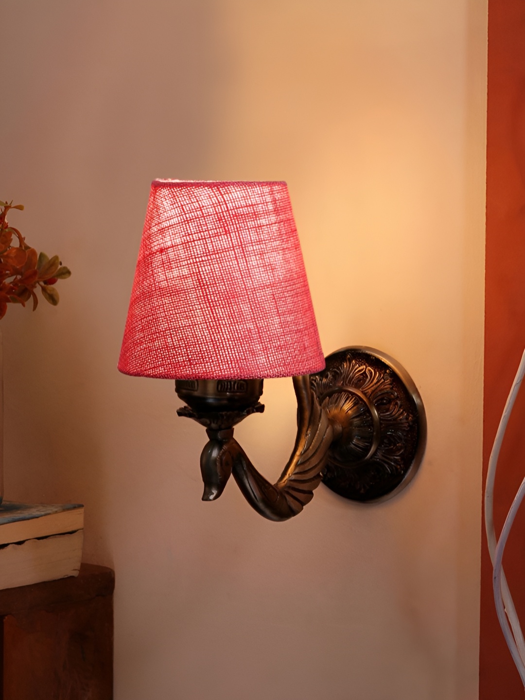 

Aura Pink & Gold Toned Metal Traditional Cylinder Shaped Wall Lamp