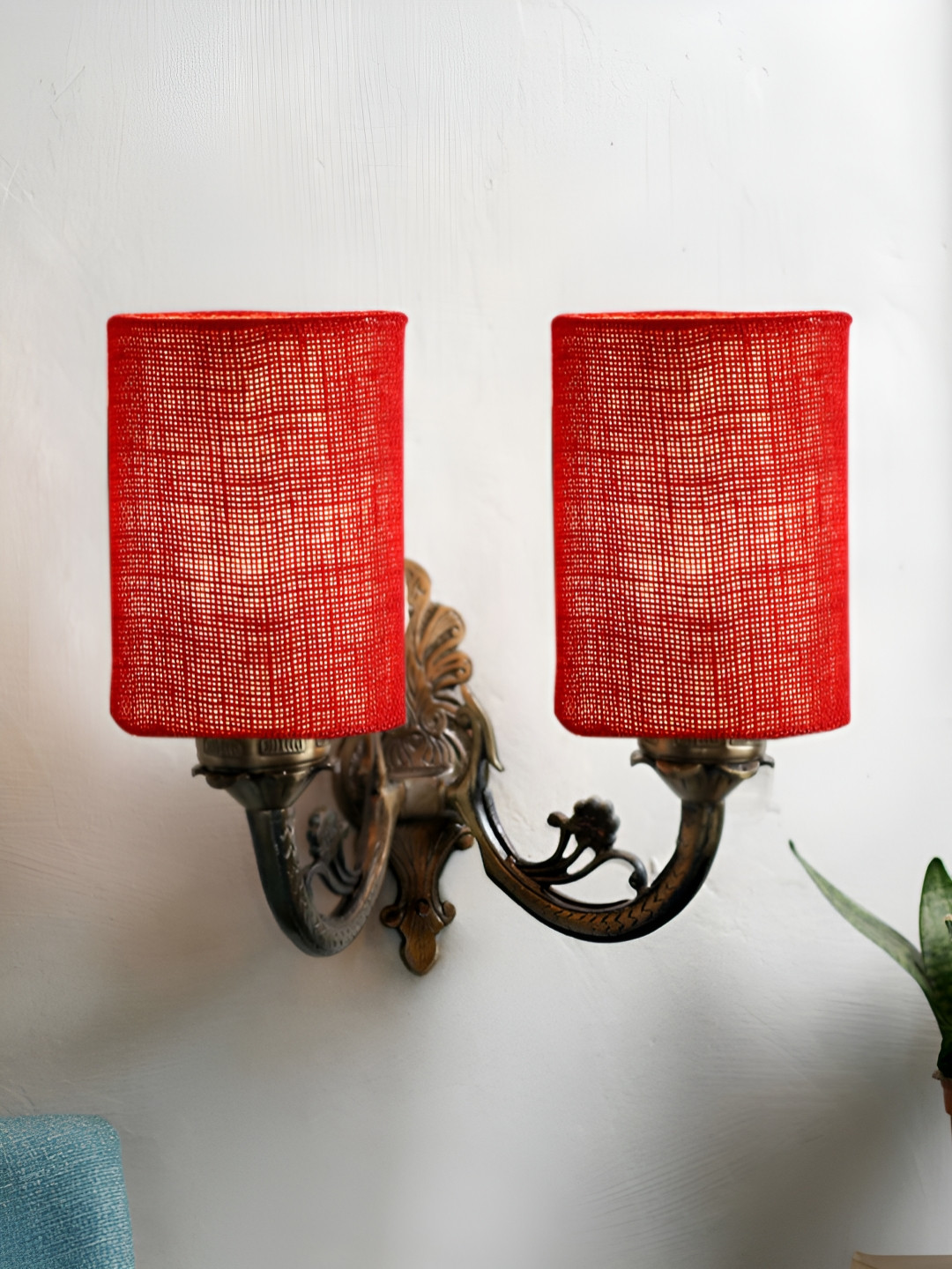 

Aura Maroon Metal Traditional Cylinder Shaped Wall Lamp