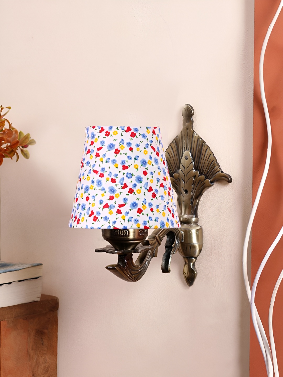 

Aura White & Red Metal Traditional Frustum Shaped Wall Lamp