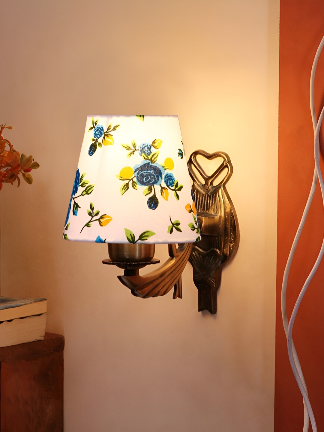 

Aura White & Blue Floral Printed Frustum Shaped Antique Metal Wall Lamp