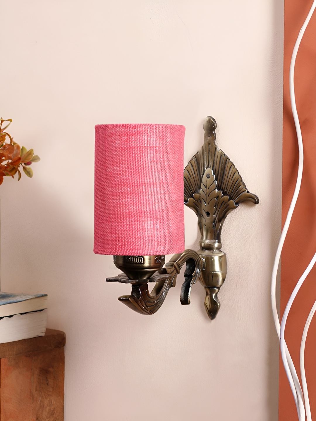 

Aura Pink & Gold Toned Metal Traditional Cylinder Shaped Wall Lamp