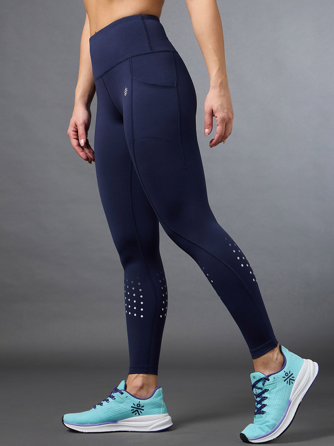 

CULT Women's Navy Ultimate Run COMFLex Tights, Navy blue