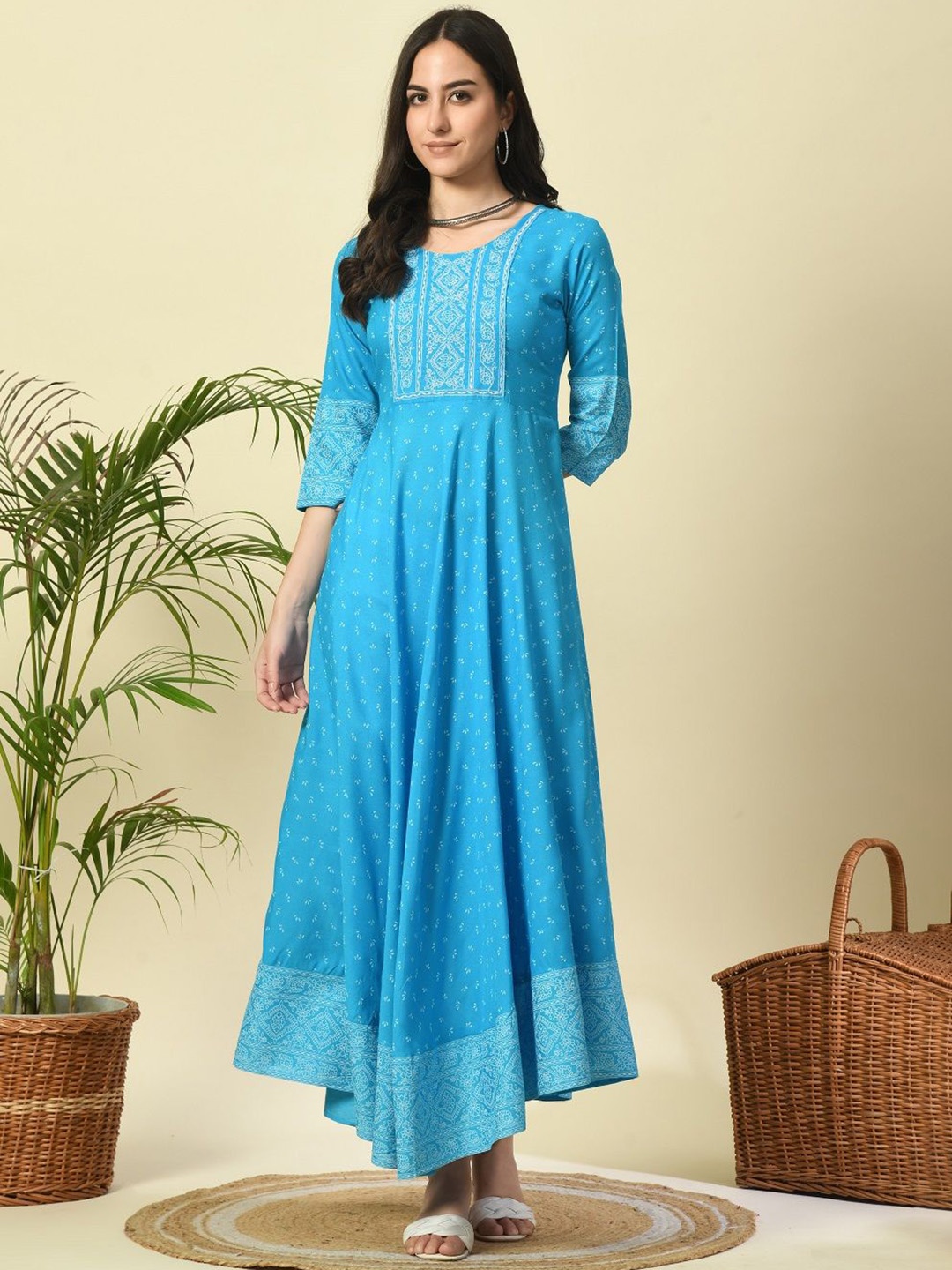 

METAFAB Floral Printed Round Neck Anarkali Kurta, Blue