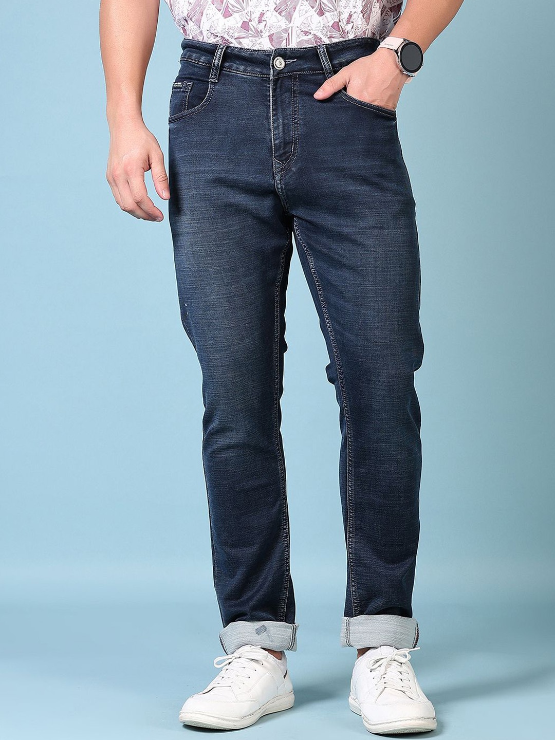 

V-Mart Men Slim Fit Light Fade Mid-Rise Cotton Jeans, Blue