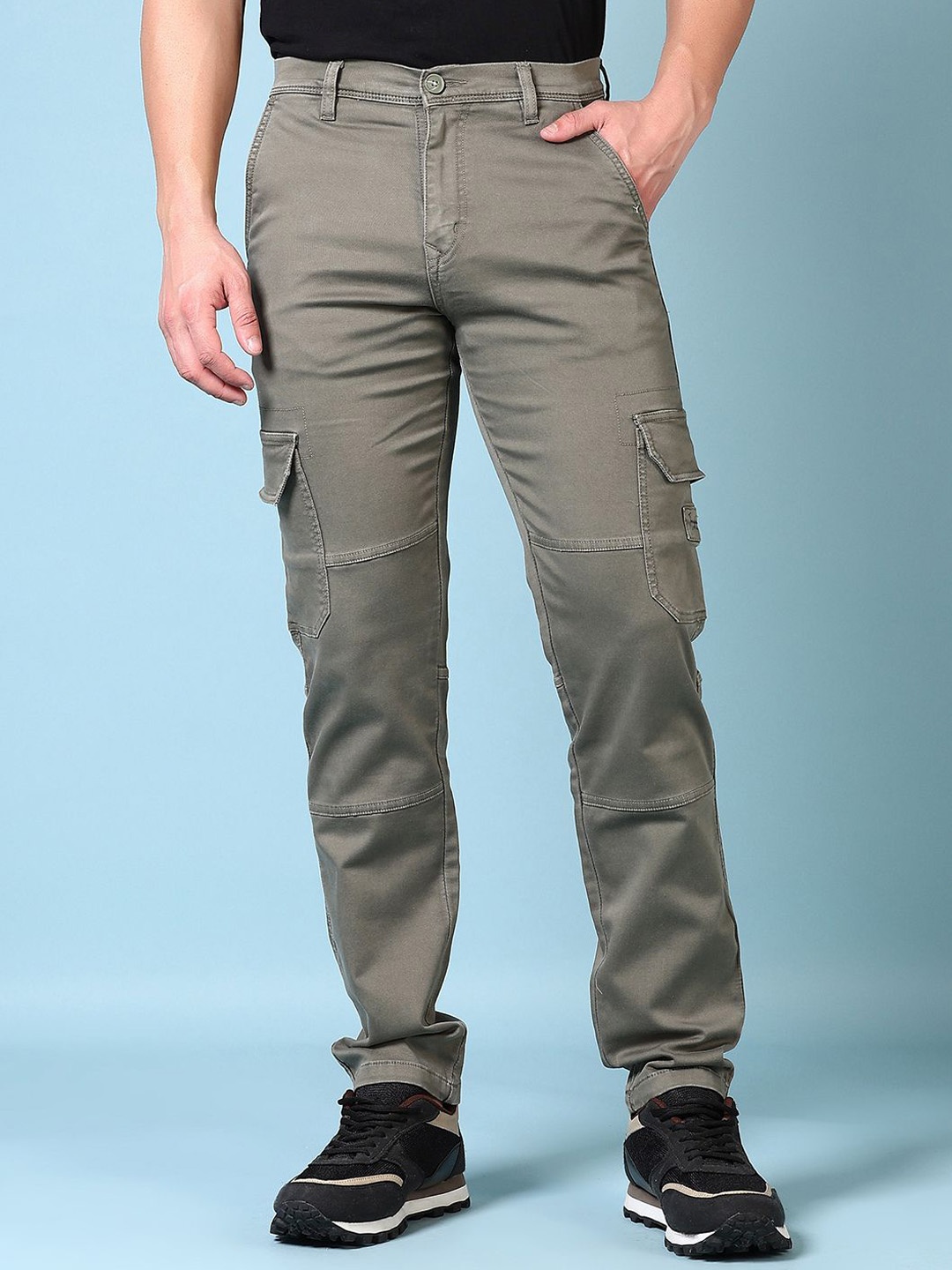 

V-Mart Men Mid-Rise Cotton Cargo Style Jeans, Green