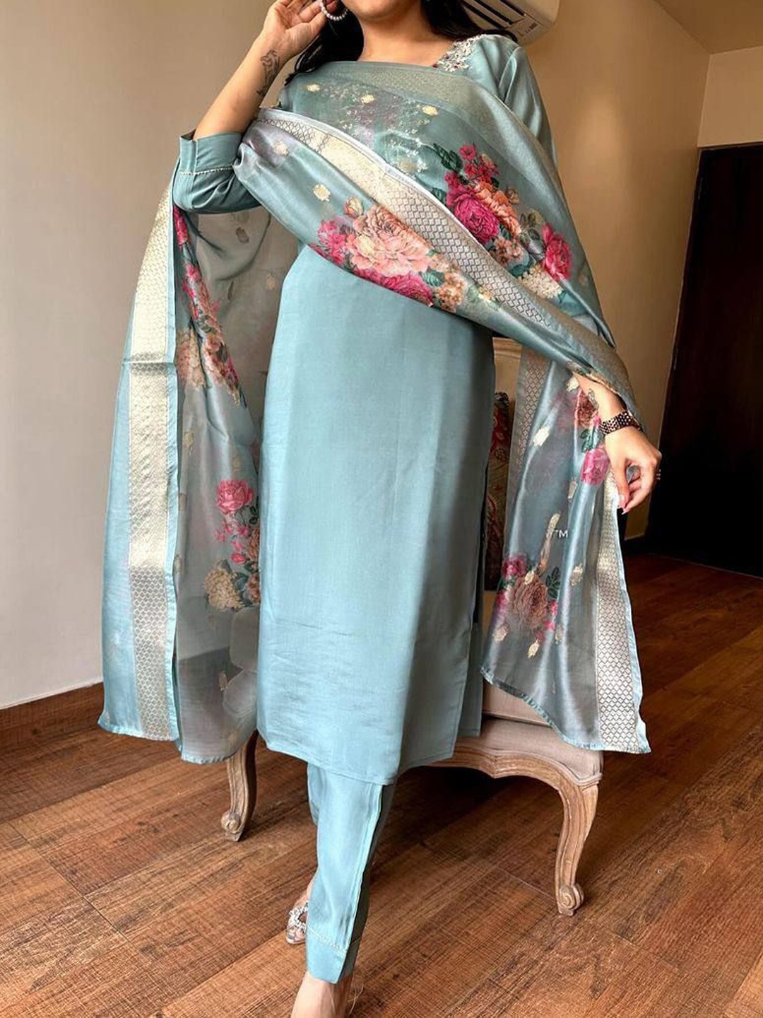 

KALINI Floral Embroidered Round Neck Straight Kurta with Trousers & Dupatta, Grey