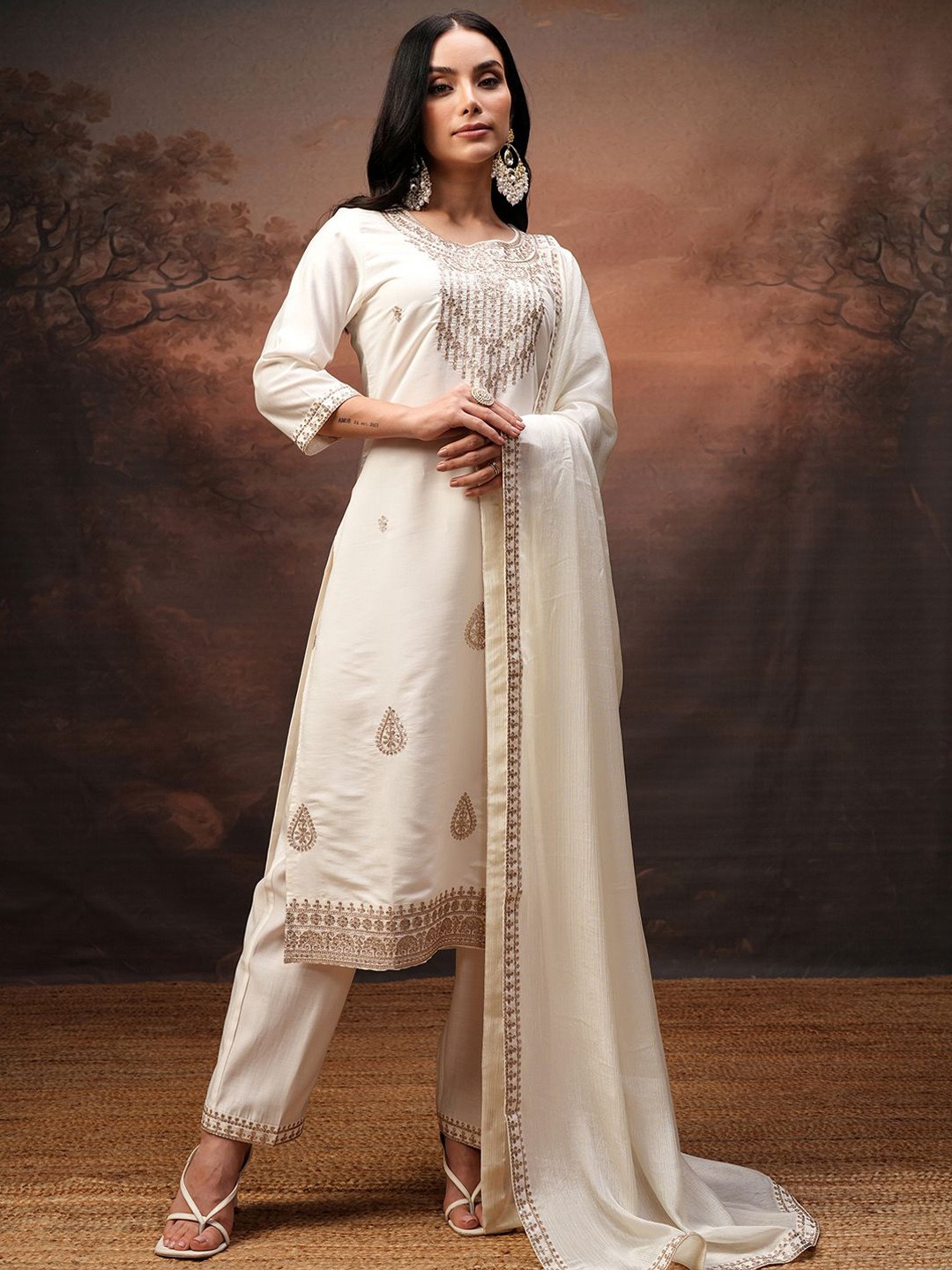 

Vishudh Women Embroidered Kurta With Pant And Chinon Chiffon Dupatta, Off white