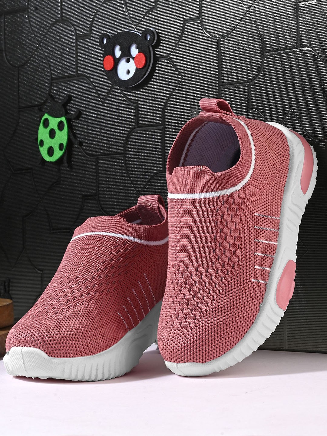 

BIRDE Kids Woven Design Flyknit Slip-On Sneakers, Pink
