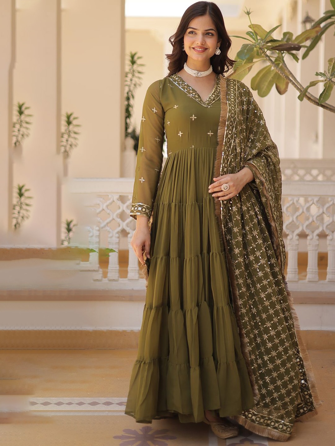 

KALINI Ethnic Motifs Embroidered Kurta With Dupatta, Green