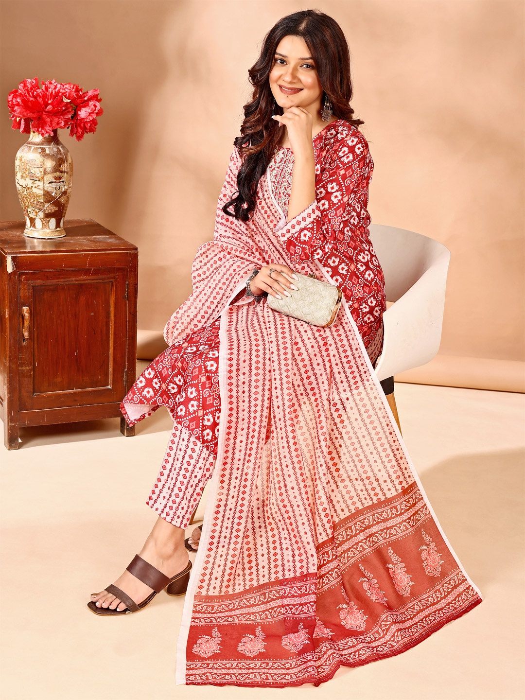 

TRAHIMAM Ethnic Motifs Printed Round Neck Straight Kurta With Trouser And Dupatta, Maroon