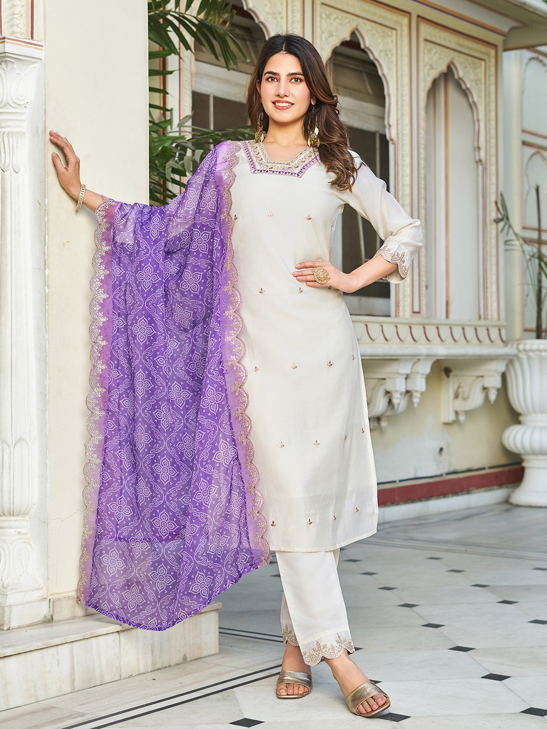 

TRAHIMAM Floral Embroidered V-Neck Chanderi Silk Kurta With Trouser & Dupatta, White