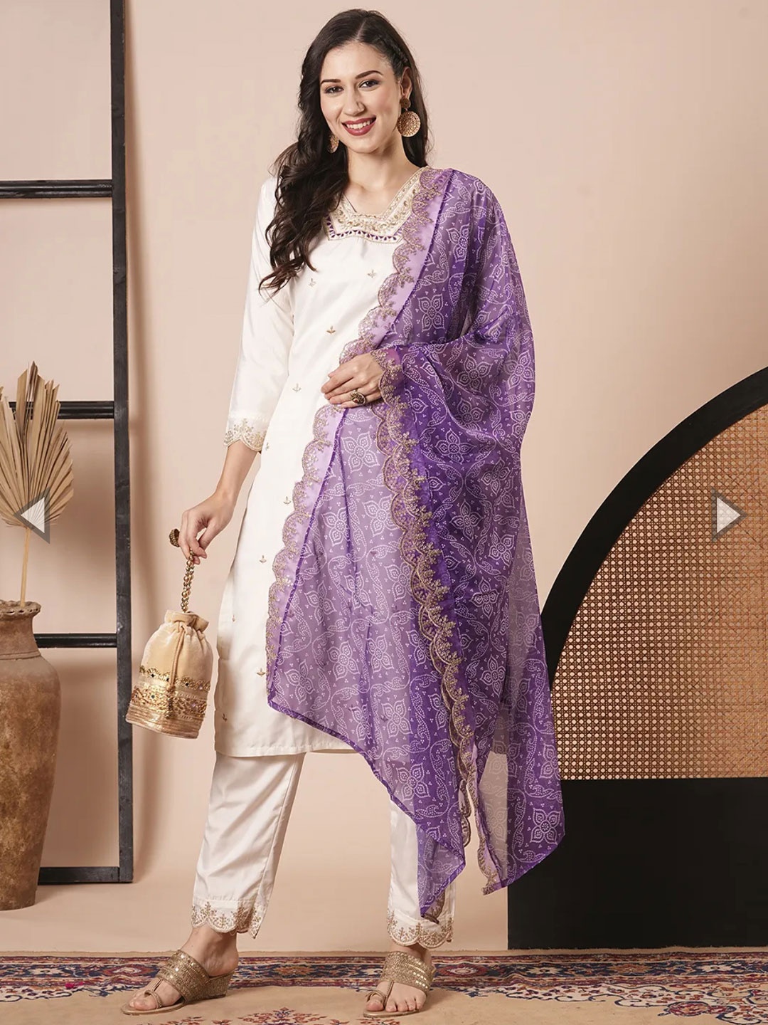 

TRAHIMAM Embroidered V-Neck Straight Kurta With Trousers And Dupatta, White