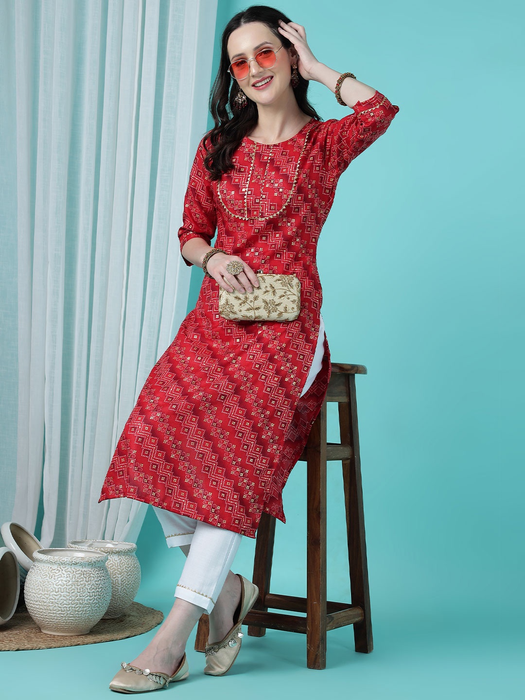 

TRAHIMAM Ethnic Motifs Printed Round Neck Straight Kurta With Trouser, Red