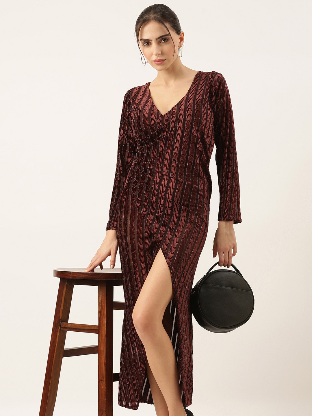 

SHOWOFF Women Velvet Bodycon Midi Dress, Coffee brown