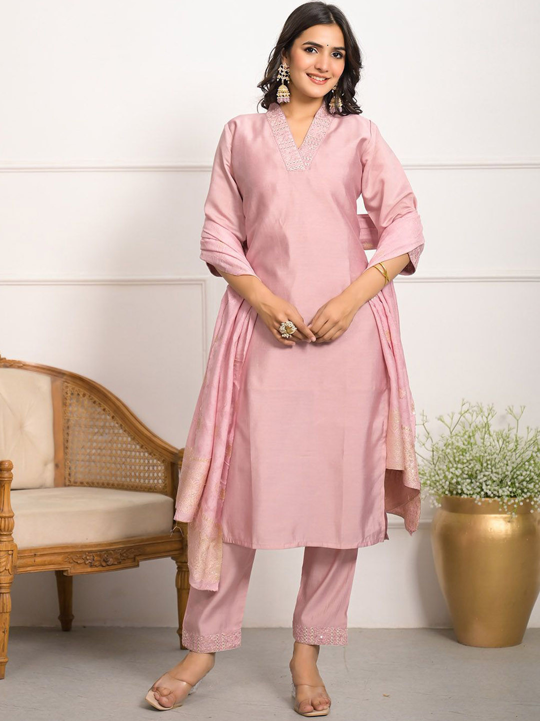 

Meena Bazaar Thread Work V-Neck Kurta With Trousers & Dupatta, Pink