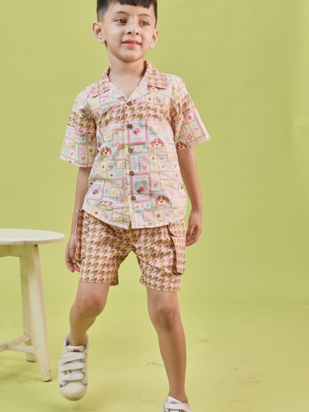 

Little Shiro Houndstooth Printed I Got Pockets Shirt With Shorts, Off white