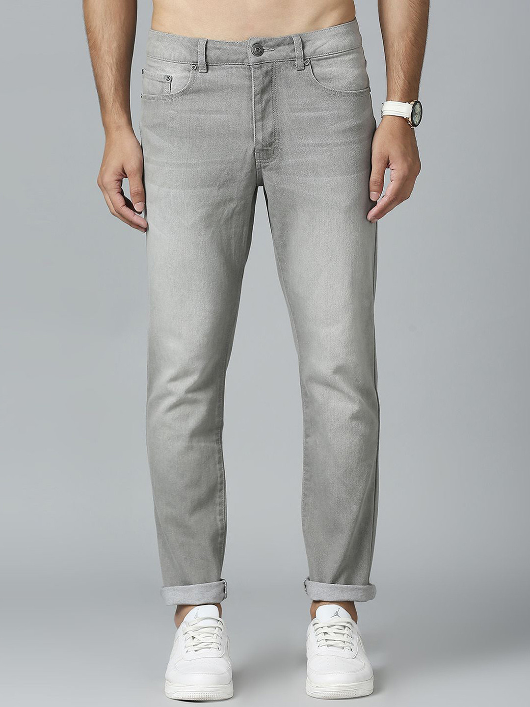 

The Roadster Lifestyle Co Men Pure Cotton Slim Fit Mid-Rise Jeans, Grey