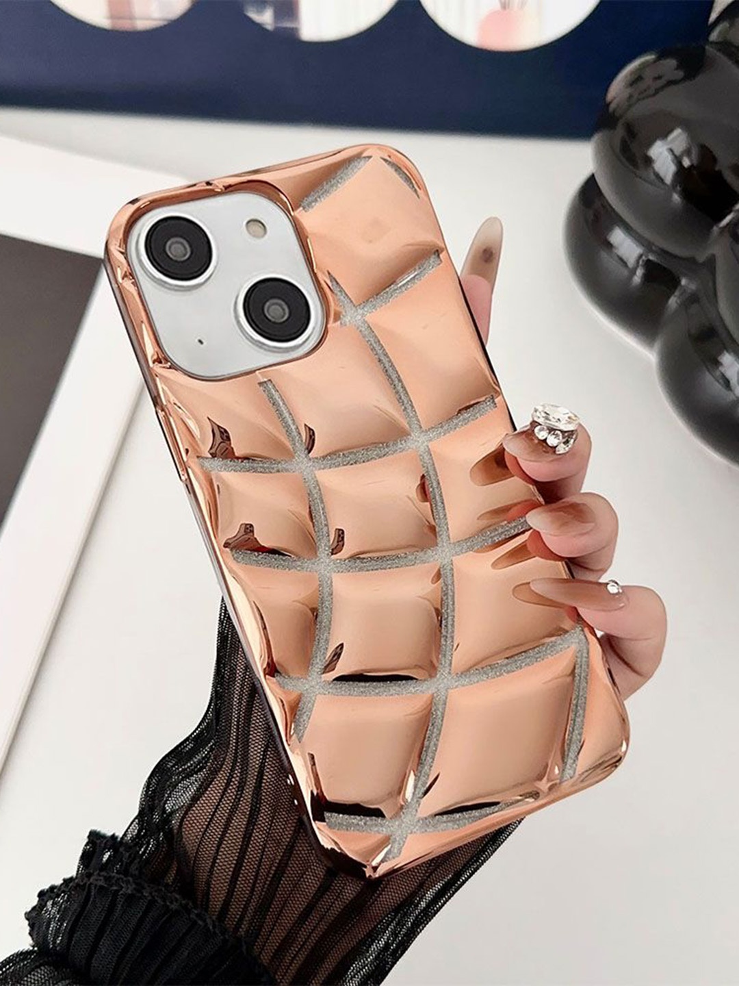 

Luxury Kase LK142 Electroplated curved plaid Protective iPhone 14 Plus Back Case, Gold