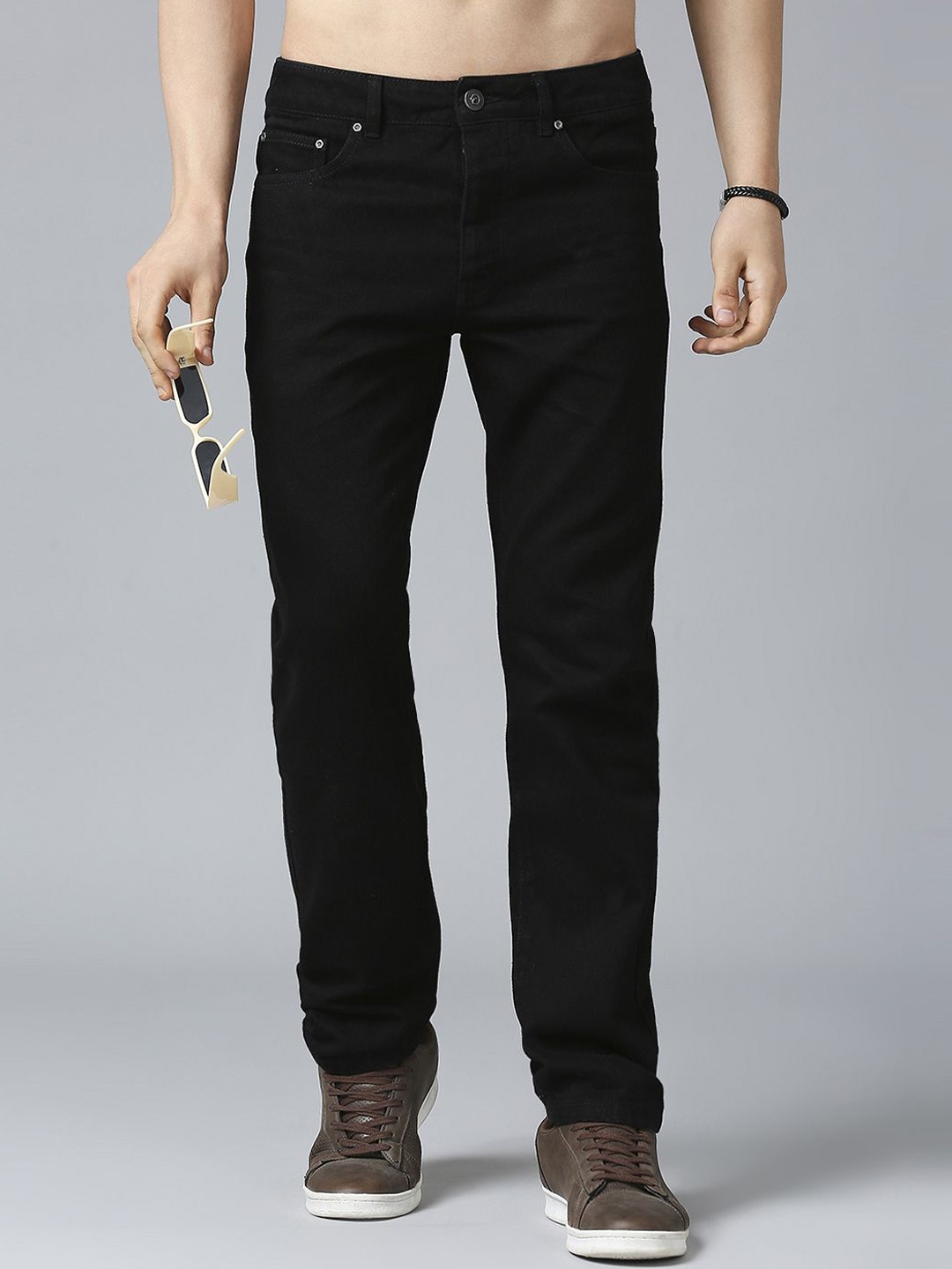 

The Roadster Lifestyle Co. Men Cotton Straight Fit Mid-Rise Jeans, Black