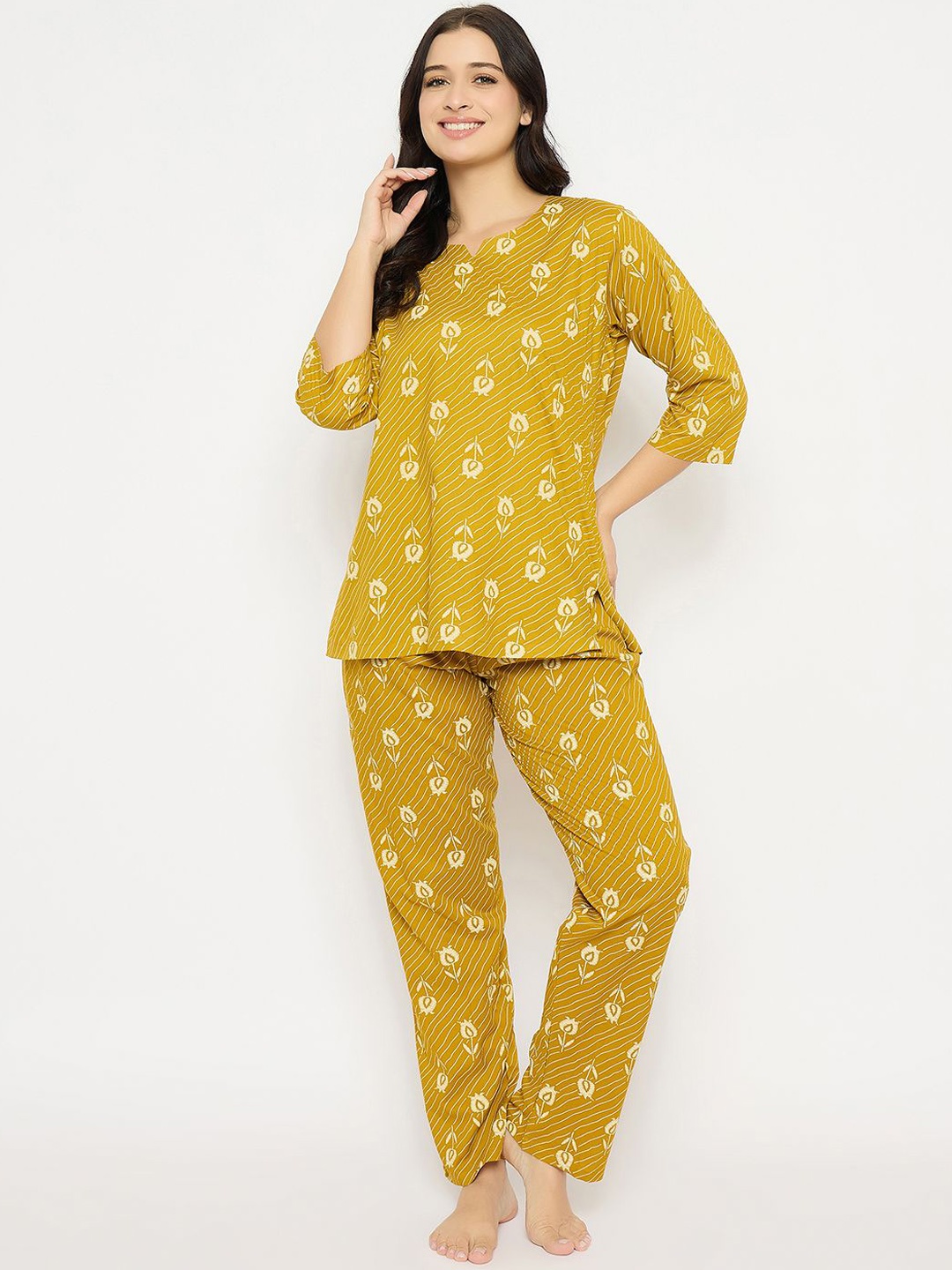 

Clovia Women Floral Printed Night suit, Yellow