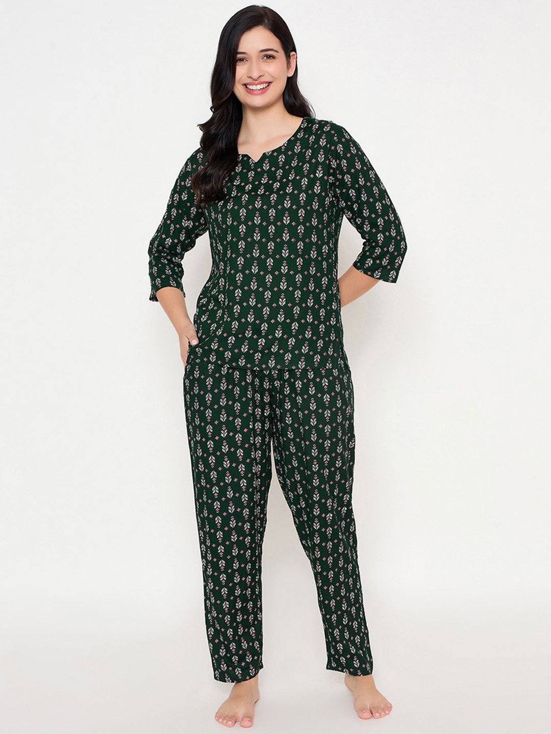 

Clovia Women Printed Top & Pyjama Set, Green
