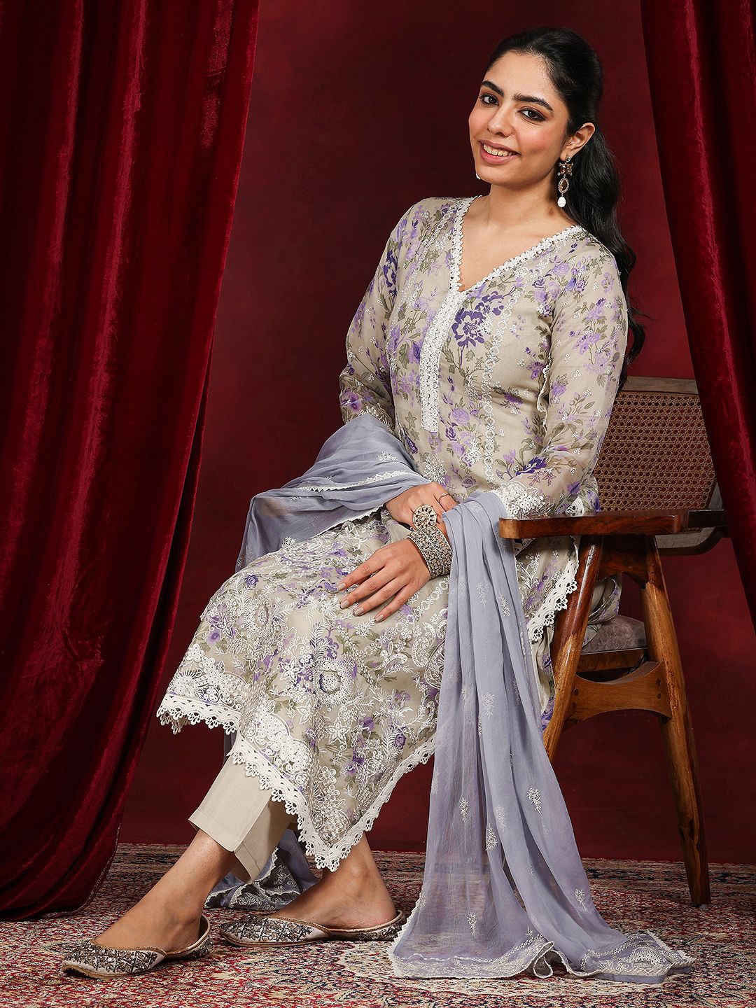 

Libas Art Floral Printed Lace Work V-Neck Kurta with Trousers & Dupatta, Grey