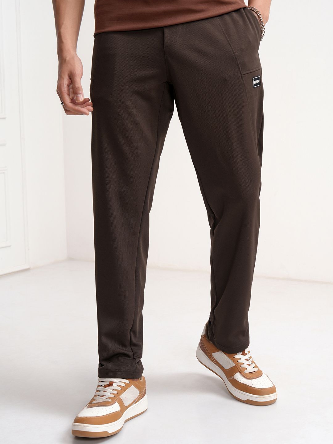 

HIGHLANDER Men Regular Fit Cut Sew Structu Knitted Trouser, Brown