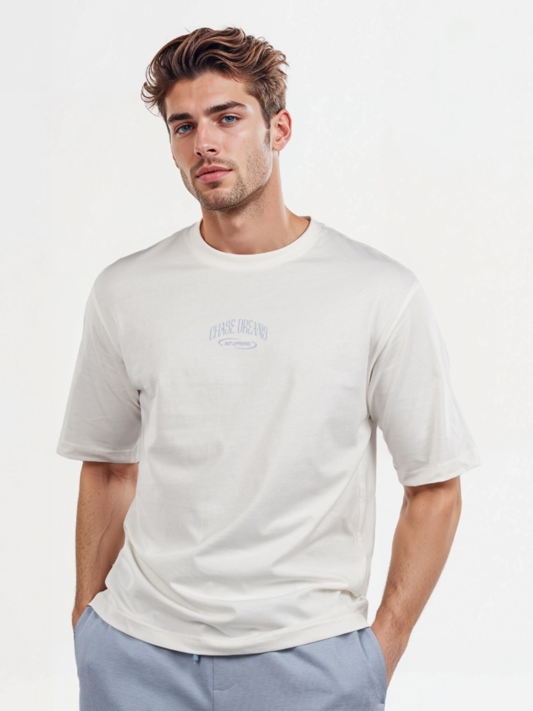 

Celio Men Typography Printed Round Neck Cotton Oversized T-shirt, Off white