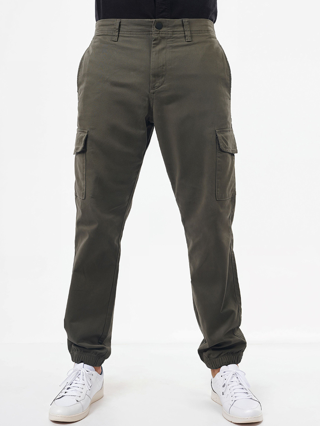 

Celio Men Cotton Slim Fit Mid-Rise Flat-Front Joggers Trousers, Khaki