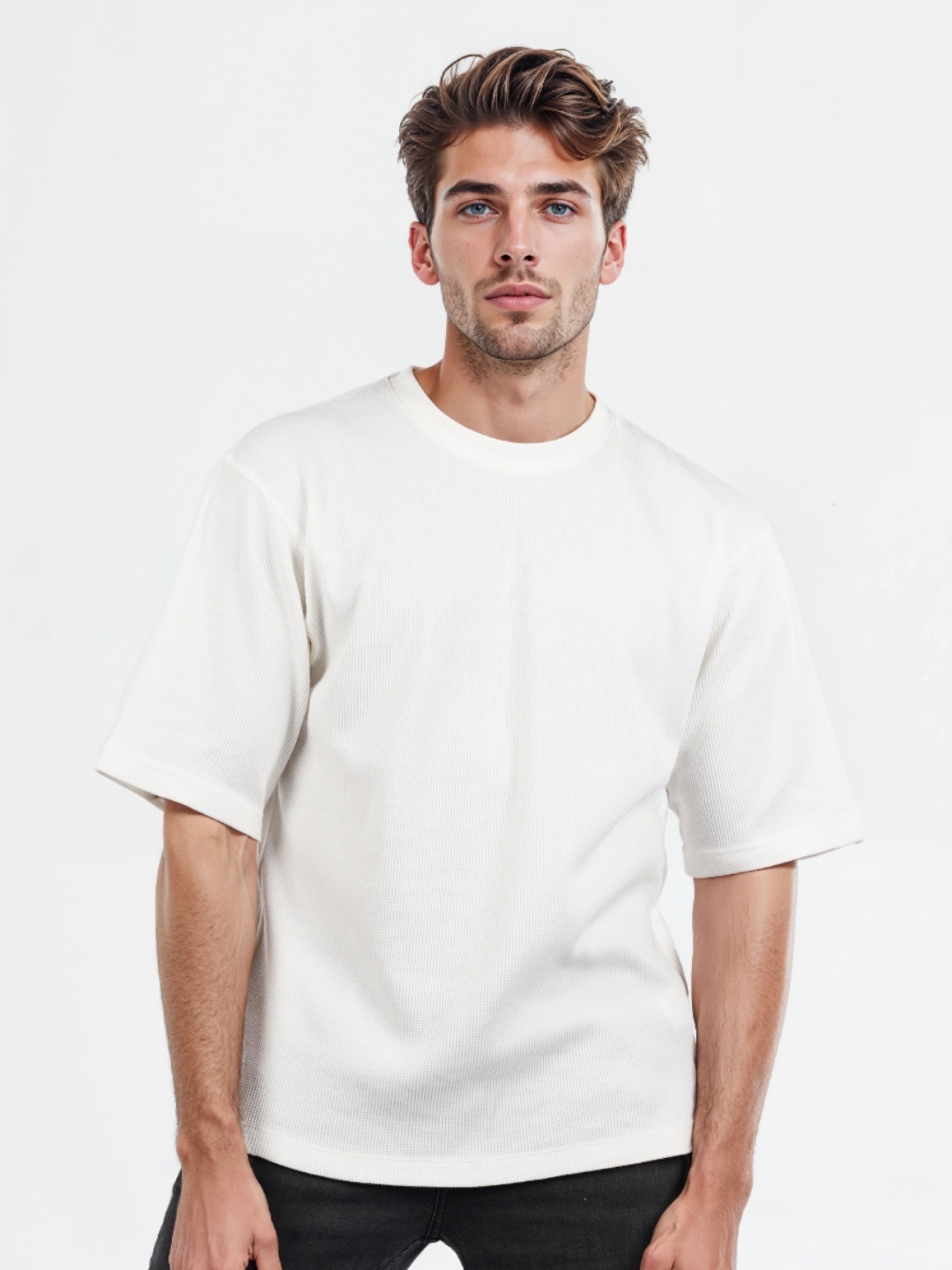 

Celio Men Solid Round Neck Cotton Oversized T-shirt, White