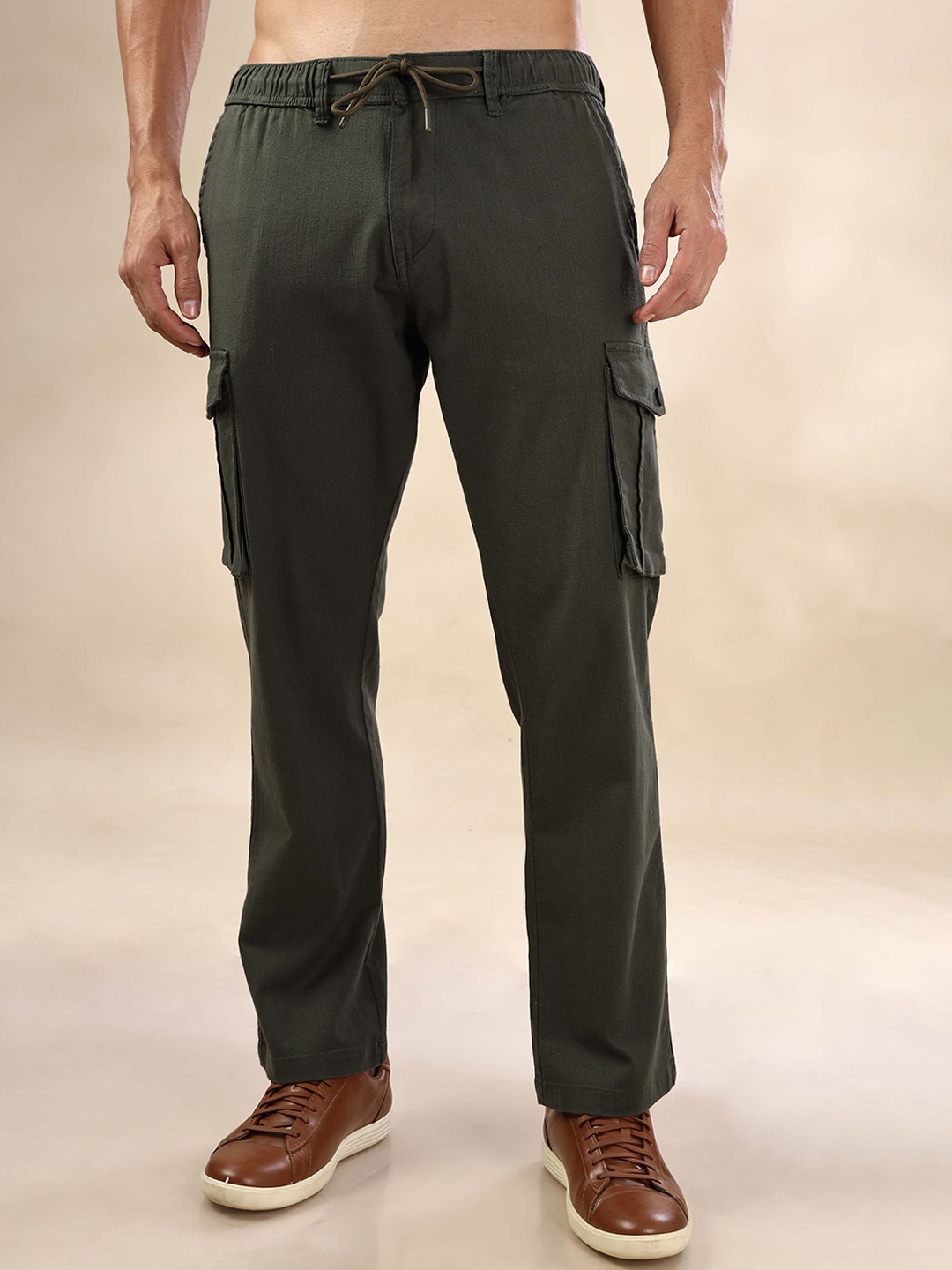 

HERE&NOW Men Regular Fit Cargo Trousers, Olive