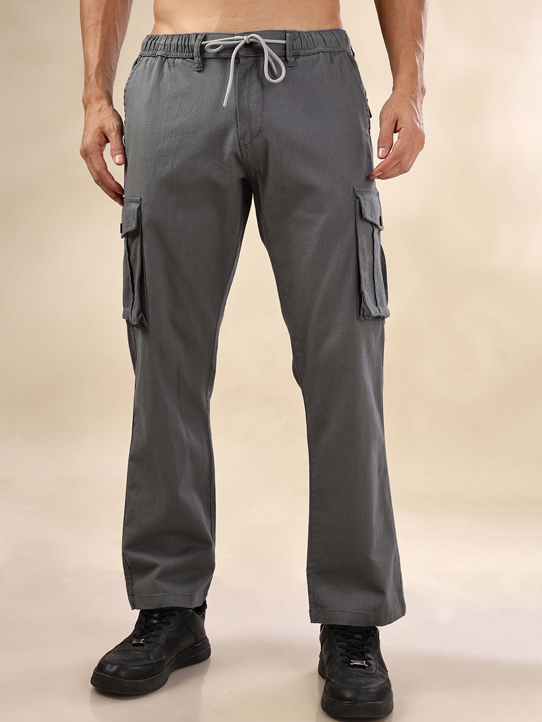 

HERE&NOW Men Loose Fit Cargos Trousers, Grey