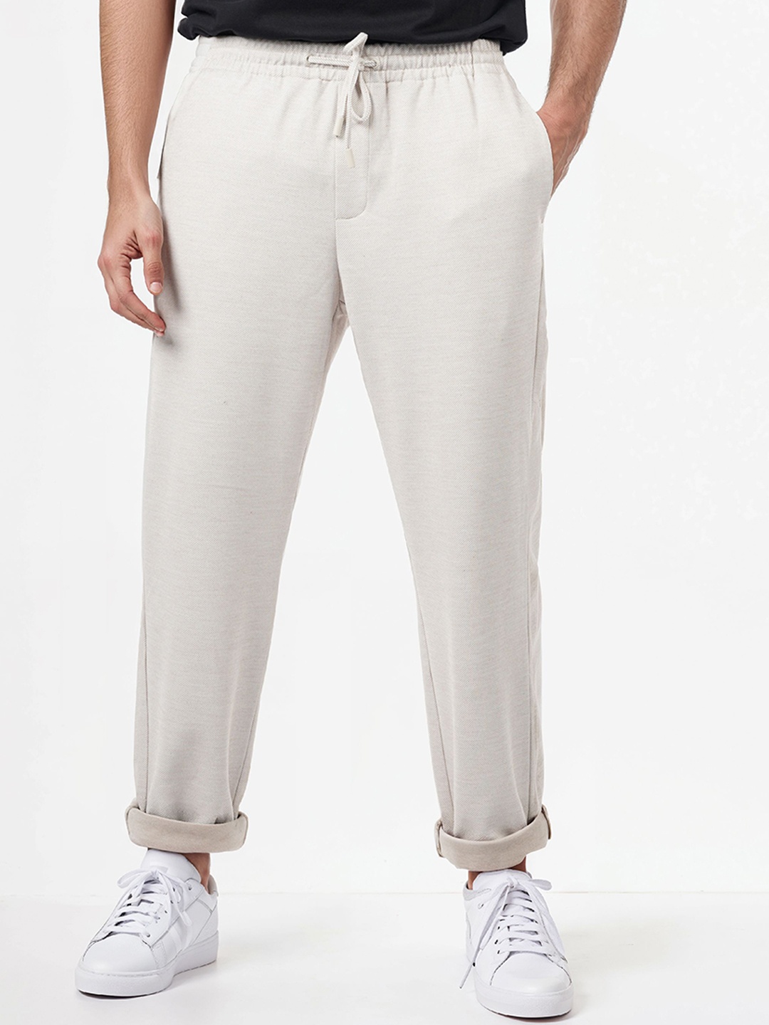 

Celio Men Mid-Rise Regular Fit Trousers, Beige