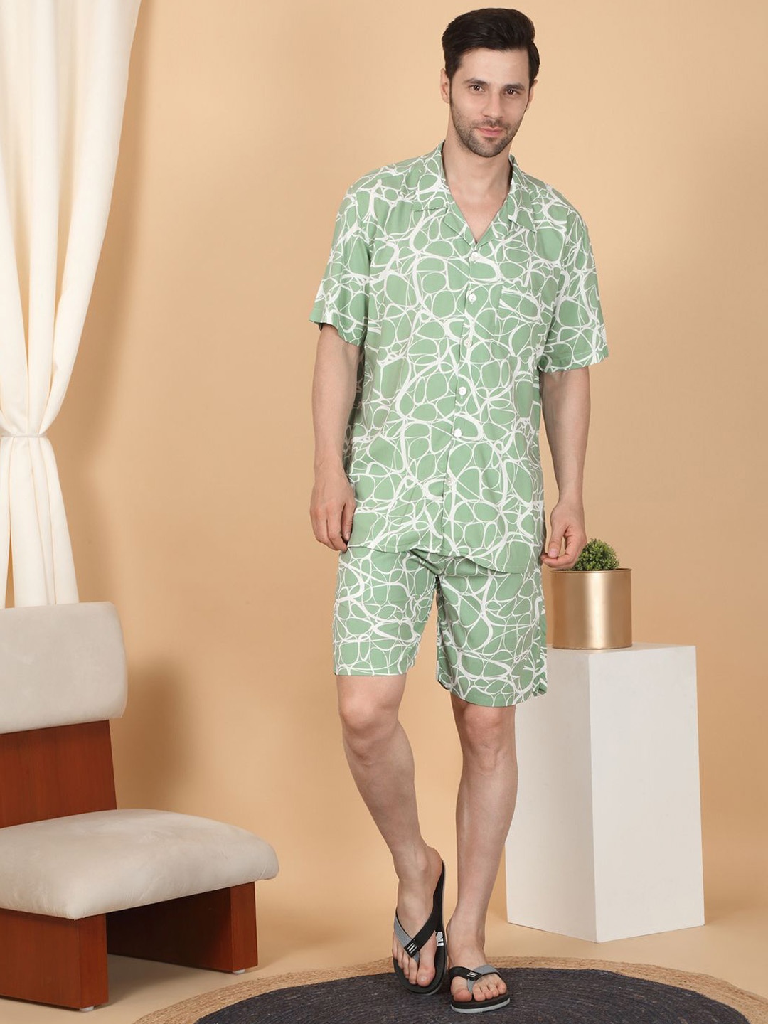 

Sweet Dreams Men Printed Shirt & Shorts, Green