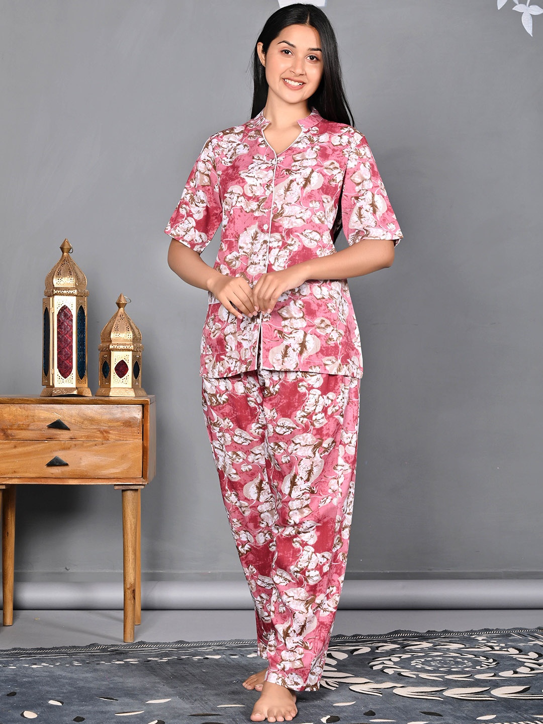 

TREND ME Women Pure Cotton Printed Night suits, Pink