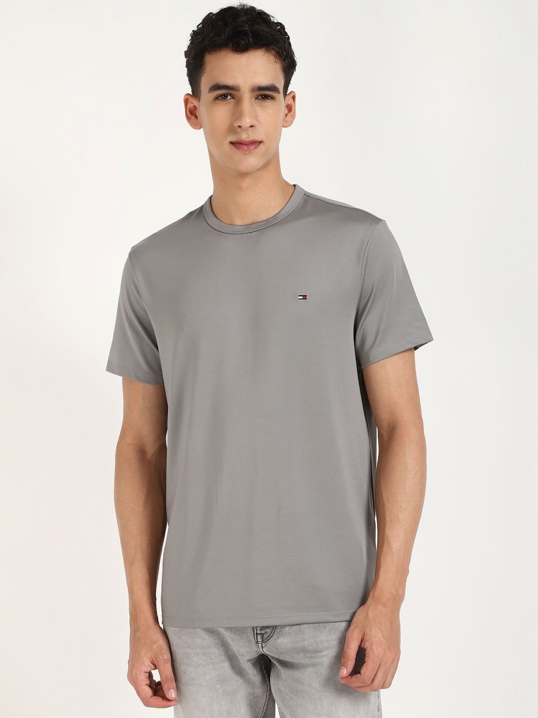 

Tommy Hilfiger Men Solid Round Neck T-shirt, Grey