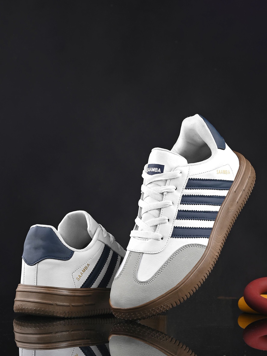 

BIRDE Men Colourblocked Lightweight Sneakers, Navy blue