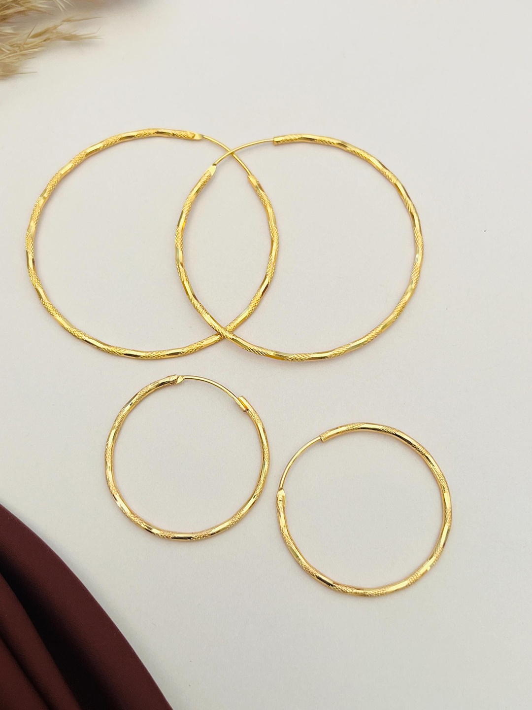 

Anouk Set Of 2 Gold Plated Circular shaped Hoop Earrings