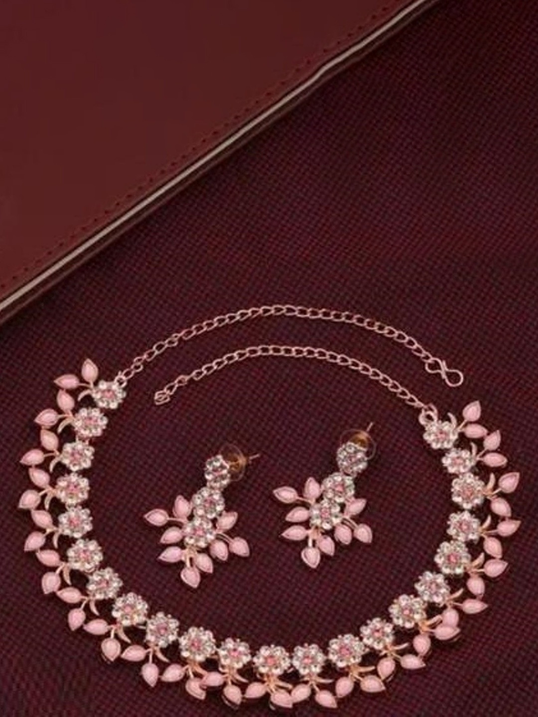 

TANLOOMS Gold-Plated & Stone-Studded Necklace & Earrings
