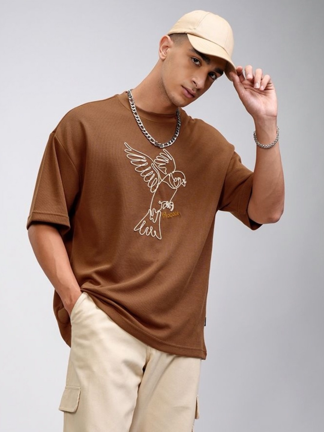 

HIGHLANDER Men Round Neck Dropshoulder Oversized Embellished Tshirt, Brown