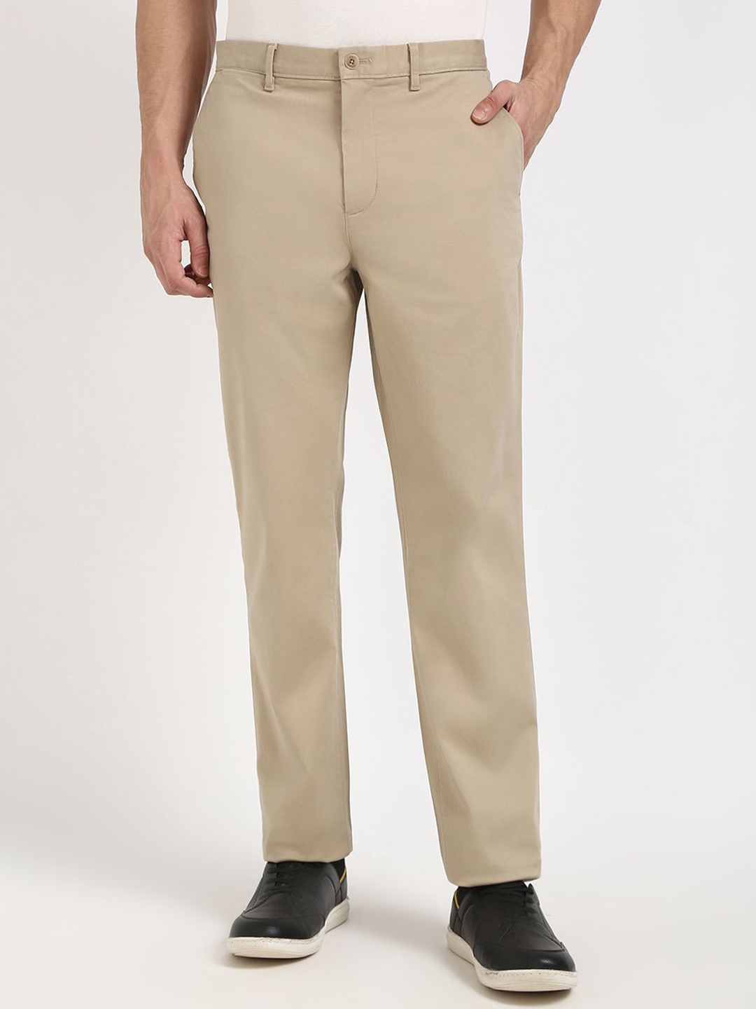 

Tommy Hilfiger Men Pure Cotton Straight Fit Chinos Trousers, Beige