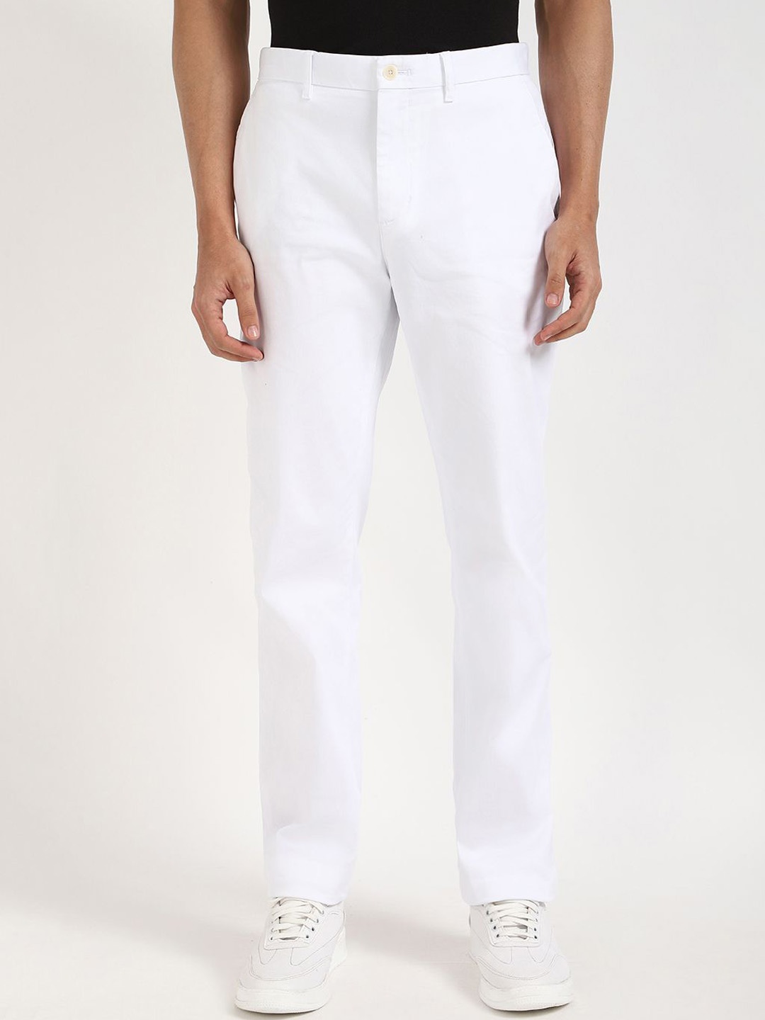 

Tommy Hilfiger Men Straight Fit Chinos Trousers, White