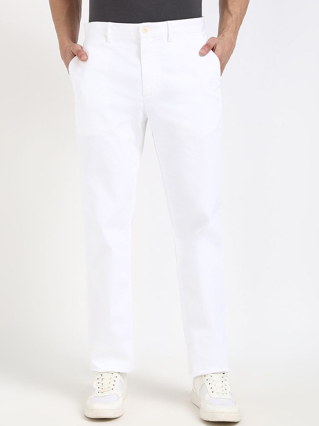 

Tommy Hilfiger Men Straight Fit Chinos Mid-Rise Trousers, White