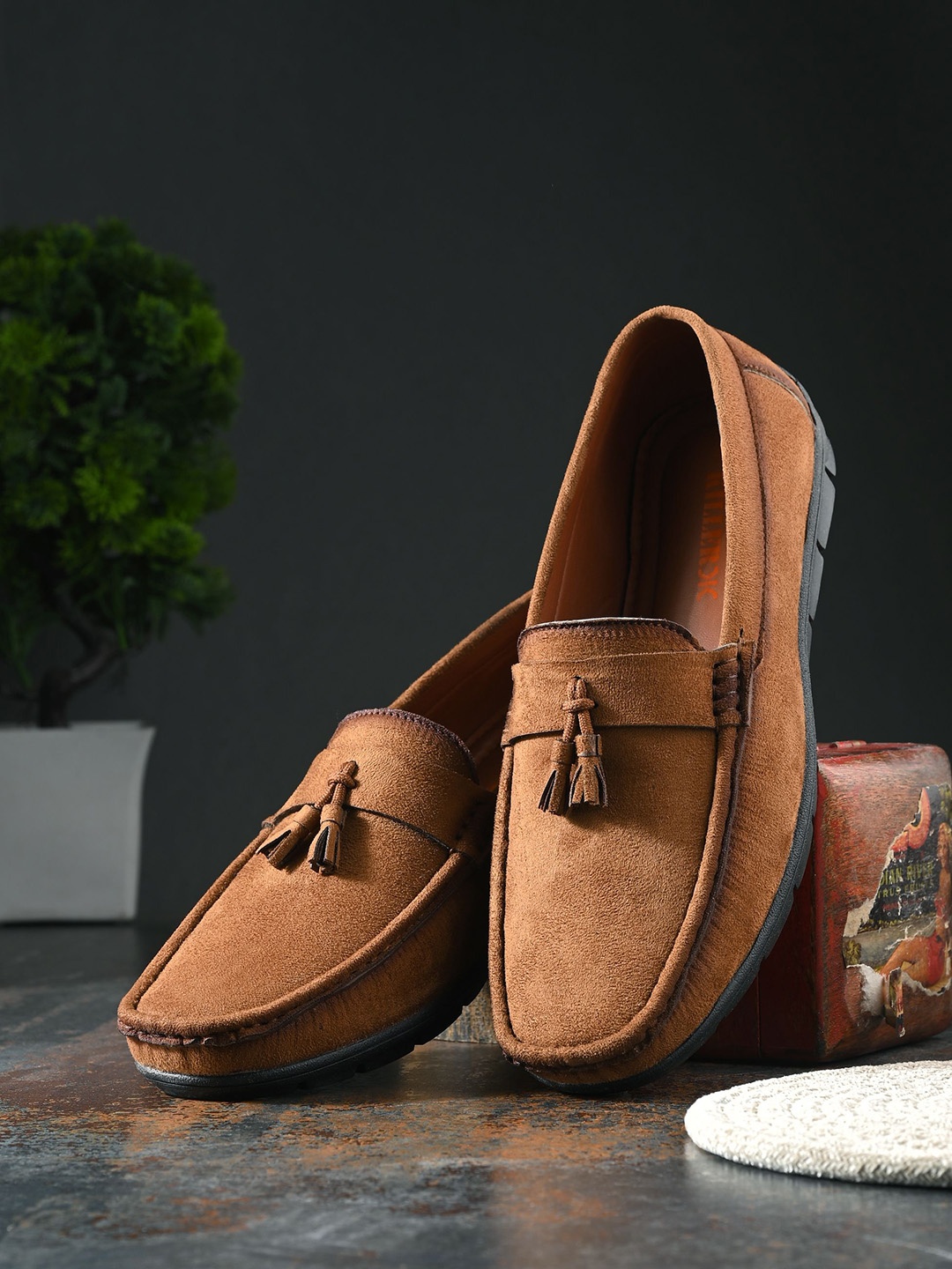 

Killer Men Slip-On Loafers, Tan