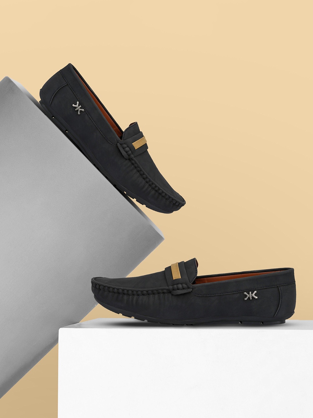 

Killer Men Round Toe Loafers, Black