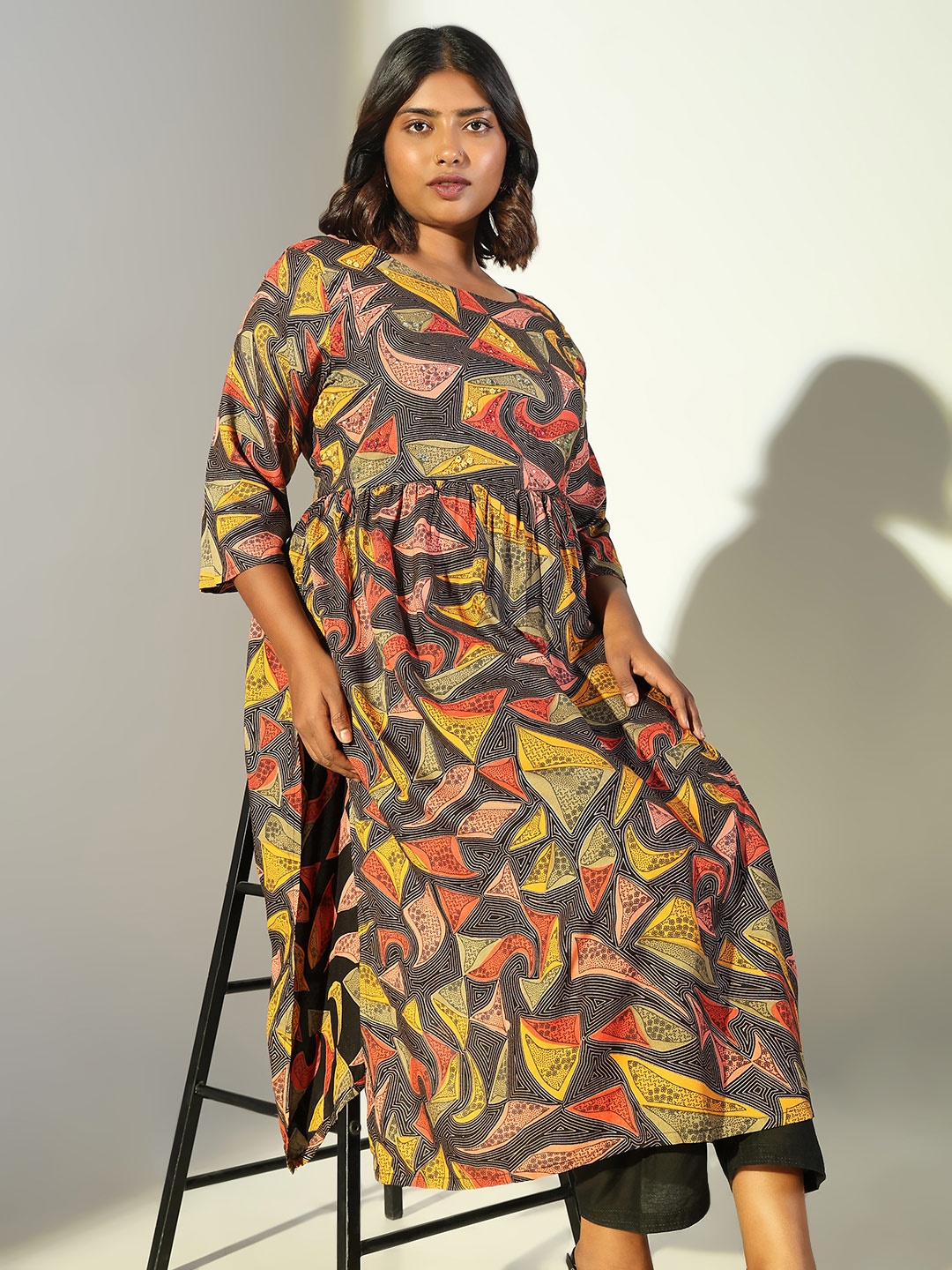 

SHOWOFF Abstract Printed Pleated Round Neck Anarkali Kurtas, Black